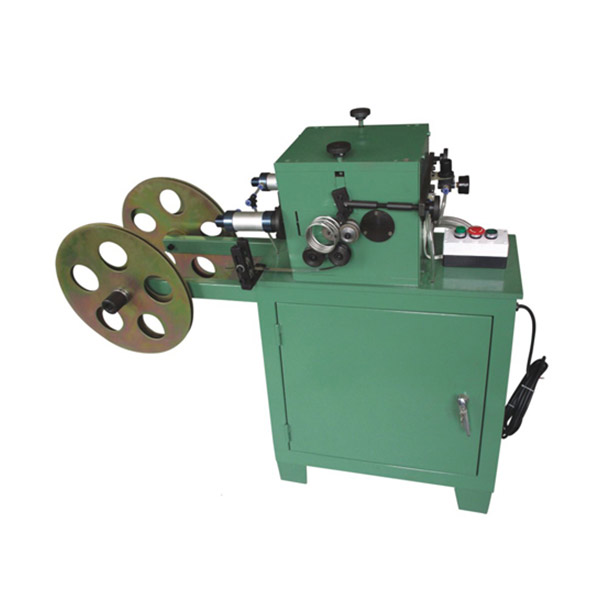 Moulding Machine For Eyelet Gasket